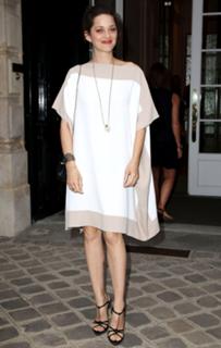 Marion Cotillard feet photo thumbnail