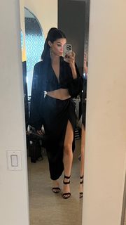 Kira Kosarin feet photo thumbnail