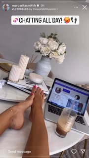 Margarita Smith feet photo thumbnail