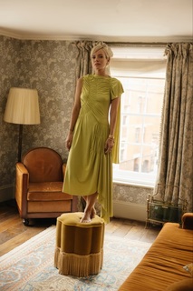Lily Allen feet photo thumbnail