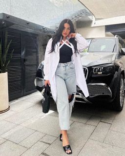 Dorra Zarrouk feet photo thumbnail