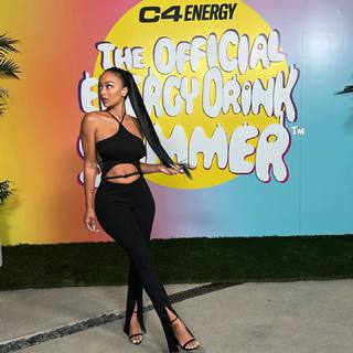 Draya Michele feet photo thumbnail