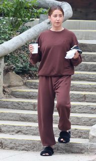 Ashley Tisdale feet photo thumbnail