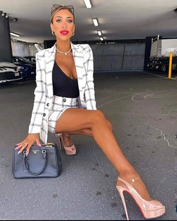 Margarita Smith feet photo thumbnail