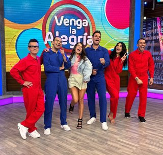 Laura González feet photo thumbnail