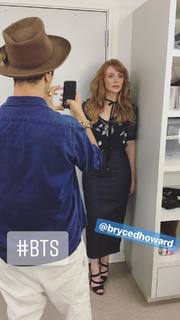 Bryce Dallas Howard feet photo thumbnail