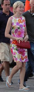 Naomi Watts feet photo thumbnail