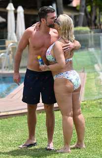 Kerry Katona feet photo thumbnail