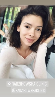 Klaudia Halejcio feet photo thumbnail