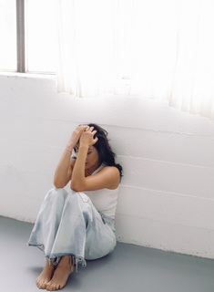 Brie Garcia feet photo thumbnail