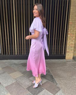 Lisa Snowdon feet photo thumbnail
