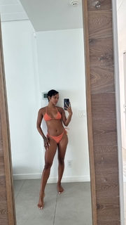 Karrueche Tran feet photo thumbnail