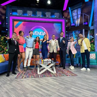 Laura González feet photo thumbnail