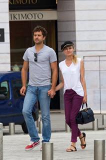 Diane Kruger feet photo thumbnail