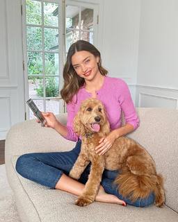 Miranda Kerr feet photo thumbnail