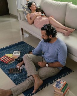 Kareena Kapoor feet photo thumbnail