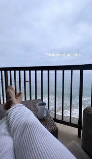 Tiffani Thiessen feet photo thumbnail