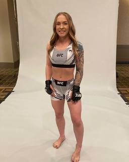 Kay Hansen feet photo thumbnail