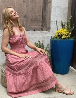 Mena Suvari feet photo 5
