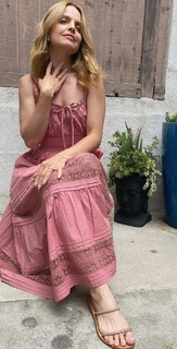 Mena Suvari feet photo 4