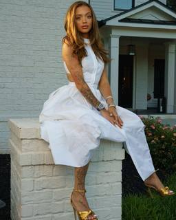 Victoria Waldrip feet photo thumbnail