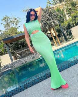 Dorra Zarrouk feet photo thumbnail