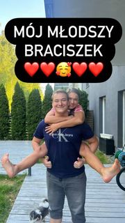 Karolina Kowalkiewicz feet photo thumbnail