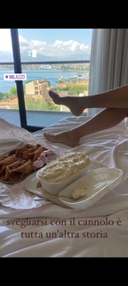 Veronica Maya feet photo thumbnail