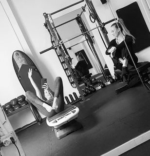 Federica Fontana feet photo thumbnail