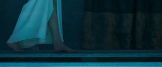 Olga Kurylenko feet photo thumbnail