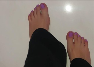 Isa Pes feet photo thumbnail