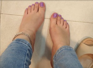 Isa Pes feet photo thumbnail