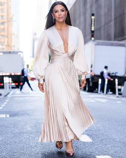 Eva Longoria feet photo thumbnail