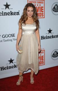 Alyssa Milano feet photo thumbnail