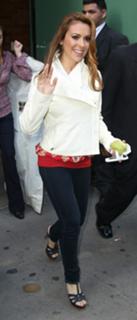 Alyssa Milano feet photo thumbnail