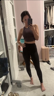 Brittney Smith feet photo thumbnail