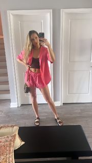 Chelsea Green feet photo thumbnail