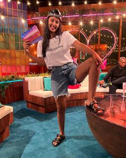 Maya Jama feet photo thumbnail