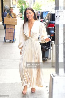 Eva Longoria feet photo thumbnail