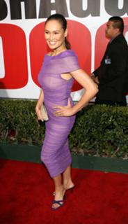 Tia Carrere feet photo thumbnail