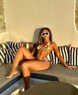 Jilly Anais feet photo thumbnail