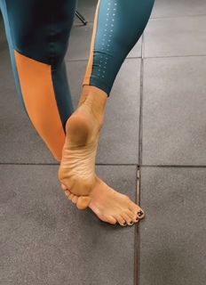 Flávia Alessandra feet photo thumbnail