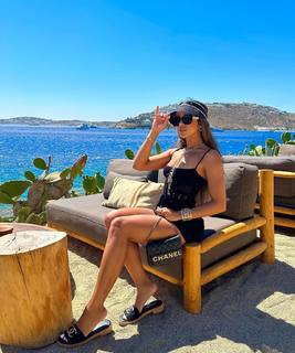 Jilly Anais feet photo thumbnail