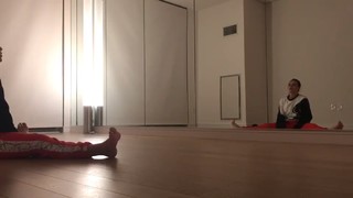 Camren Bicondova feet photo 3
