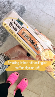 Justine Ezarik feet photo thumbnail