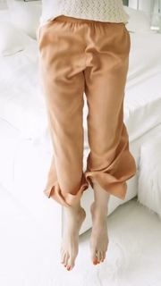 Klaudia Halejcio feet photo thumbnail