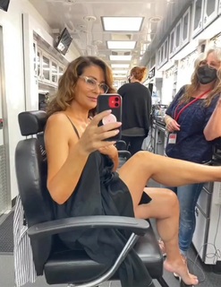 Constance Marie feet photo thumbnail