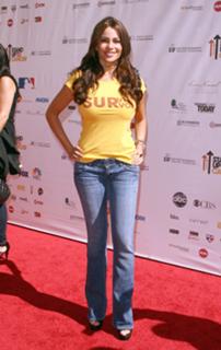 Sofía Vergara feet photo thumbnail
