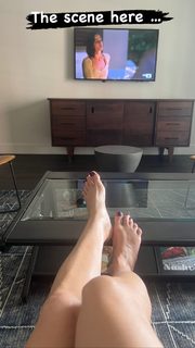 Debbie Gibson feet photo thumbnail
