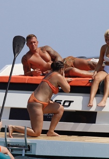 Jacqueline Jossa feet photo thumbnail